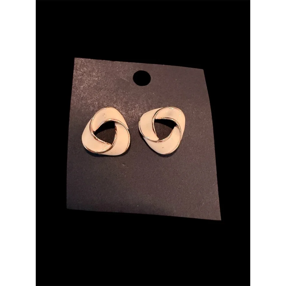 Vintage Style Stud Earring Set 2 Pairs Gold Tone Faux Pearl & Cream Enamel Knot